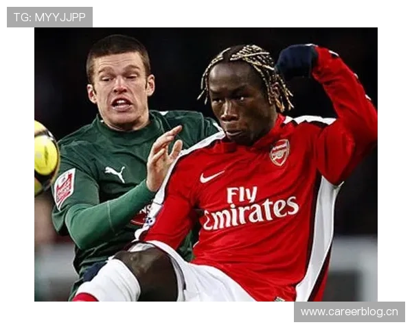 加纳乔与拉菲尼亚边路技术及冲击力对比分析