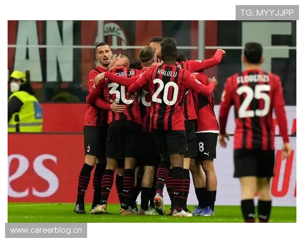 AC米兰战术困局加剧，老将依赖暴露争冠短板，复兴进程面临阶段性考验