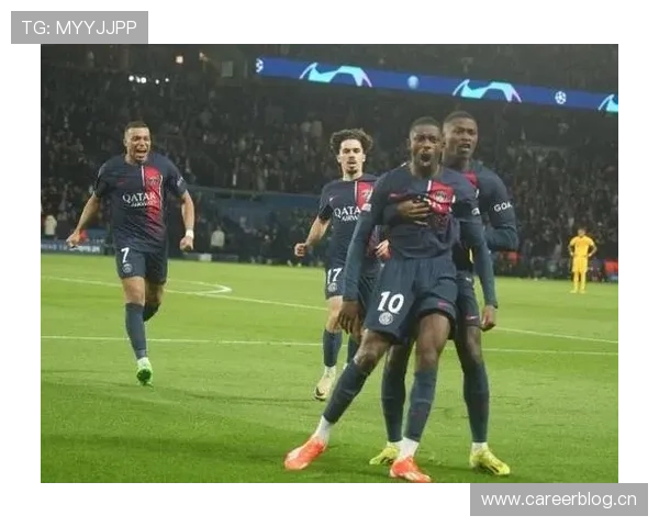 拉菲尼亚国家队关键战贡献与战术适配性解析 拉菲尼亚国家队关键战贡献与战术适配性解析