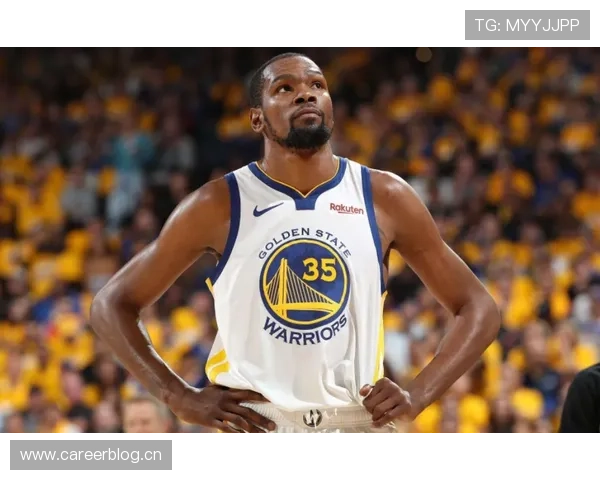 凯文·杜兰特的球鞋收藏比我整年生活费都贵