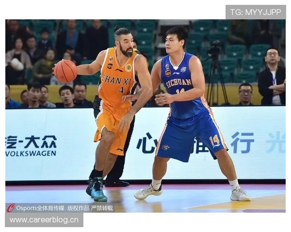 斯科拉内线背身稳定进攻对比同期大幅提升球队内线得分效率