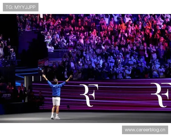 费德勒又晒表了？这一天入几千万的生活谁顶得住啊！